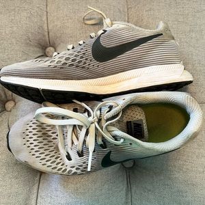 Womens Nike Running shoes